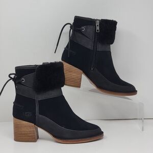 UGG Women's Wedge Block Boots Lace Up Shearling Suede 1104863 Size 6 Pre-owned